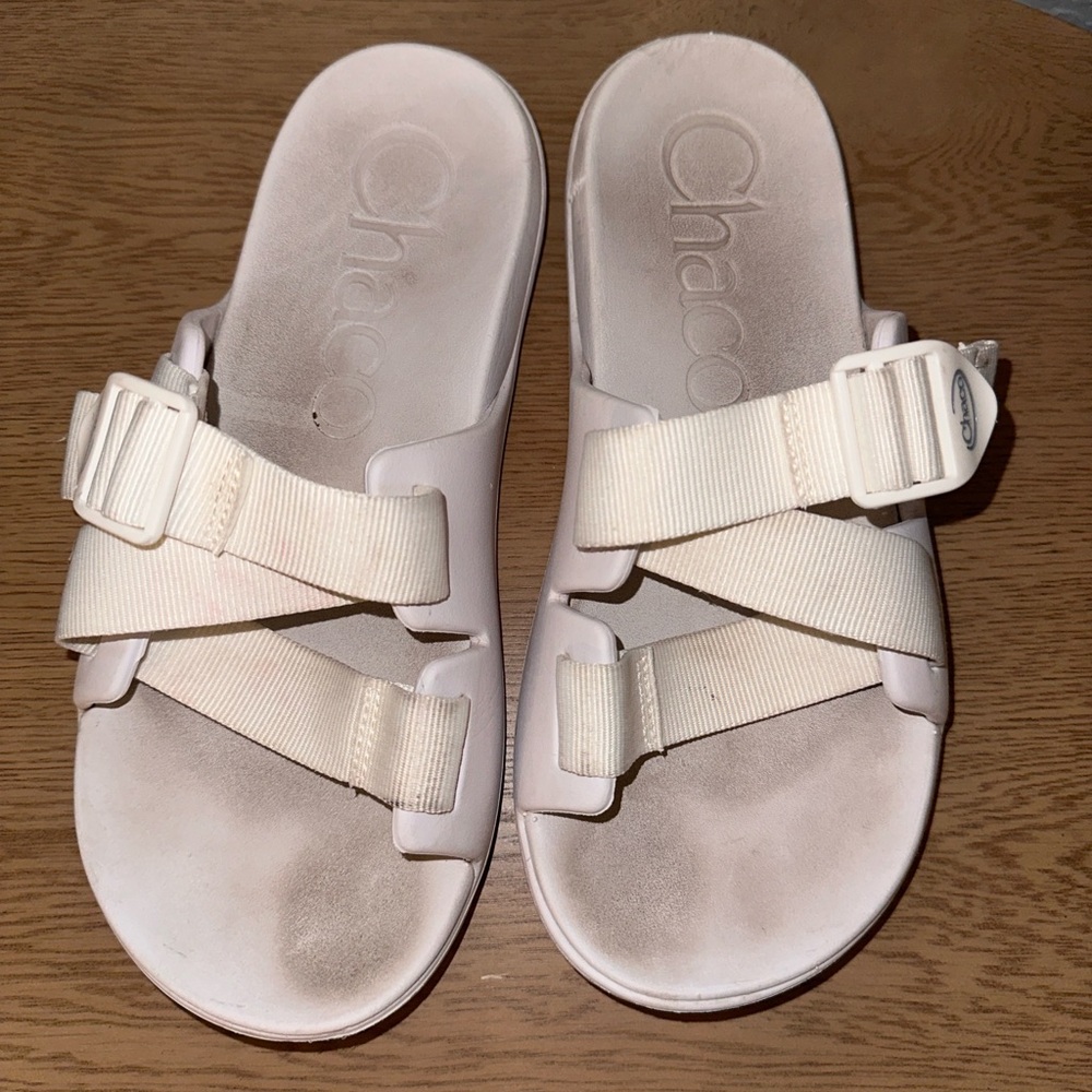 Chaco sandals
Women’s size 8